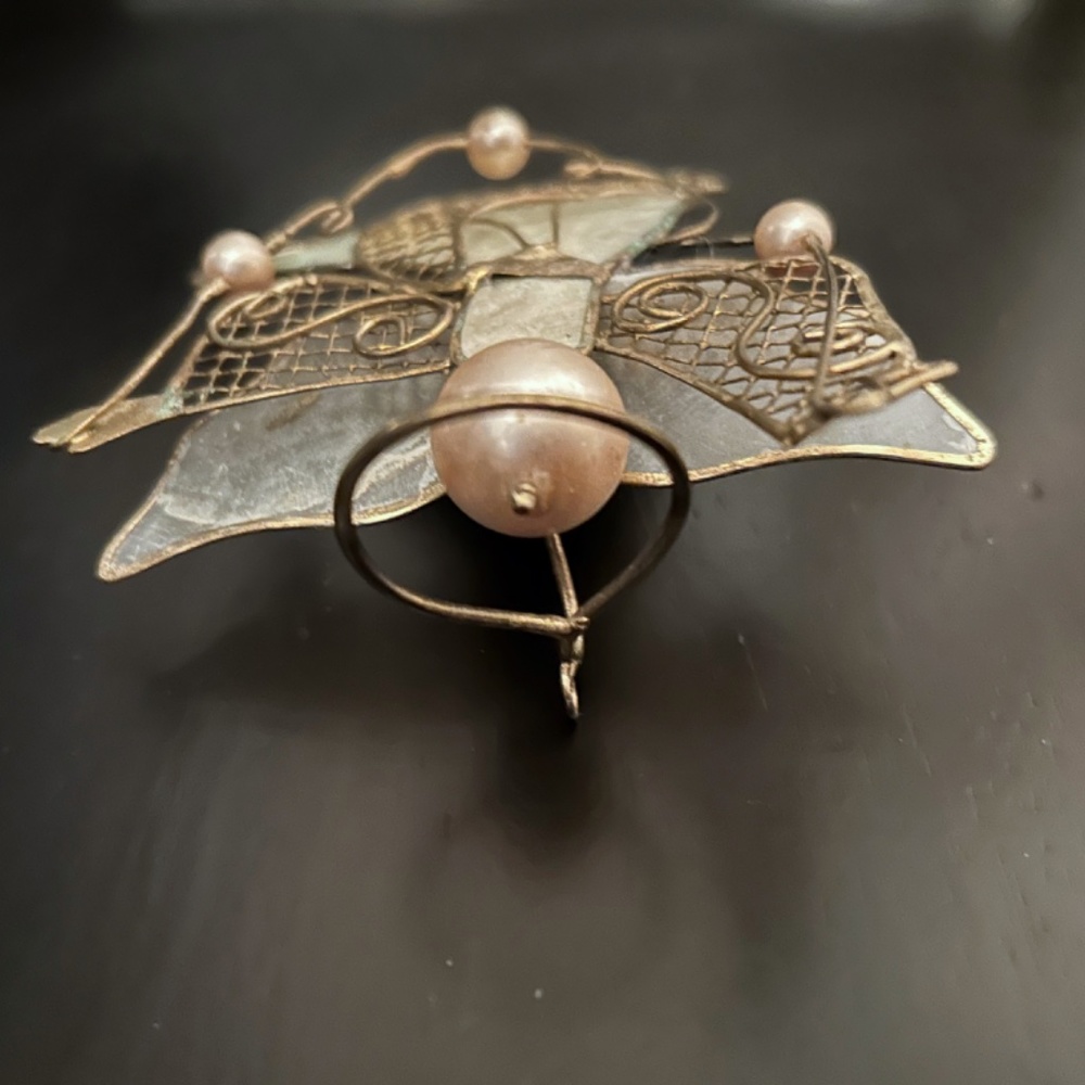 Vintage Brass Filigree & Shell Angel Ornament Detailed w Beautiful Patina - Picture 4 of 7